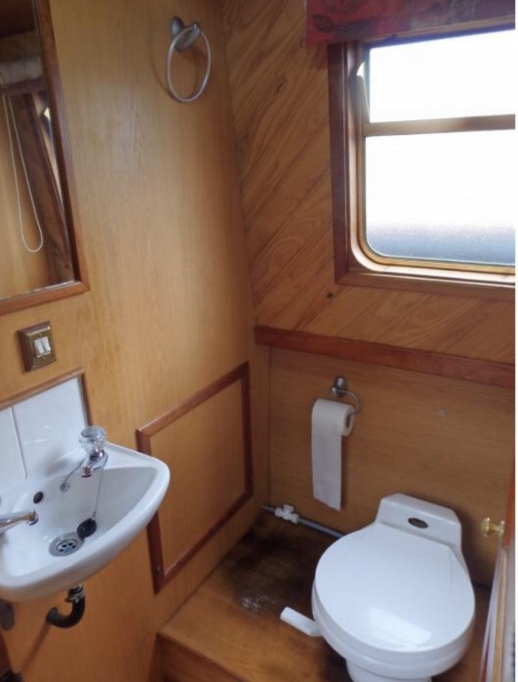 Shared narrow boat Cropredy