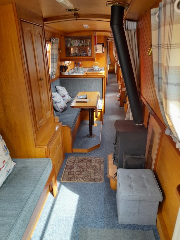 Shared narrow boat Chisbury engine