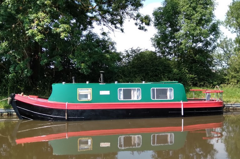 Jemima D shared narrow boat