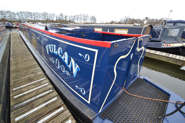 Shared narrow boat Vulcan