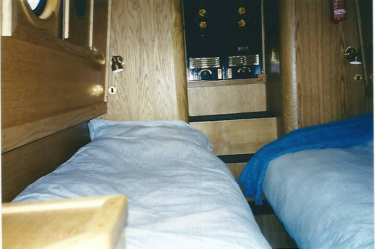 Shared narrow boat City Slicker