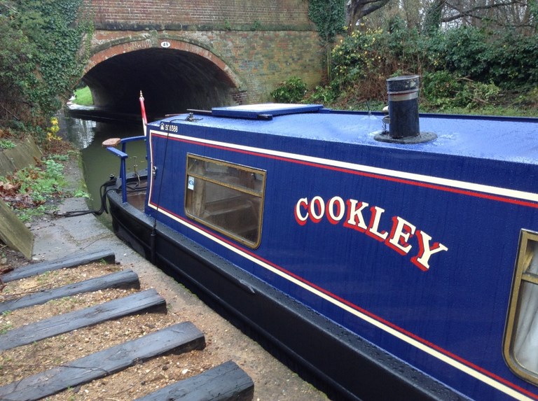 Shared narrow boat Cookley