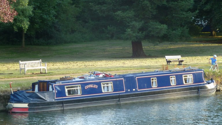 Shared narrow boat Cookley