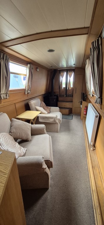 Shared narrow boat Ellen