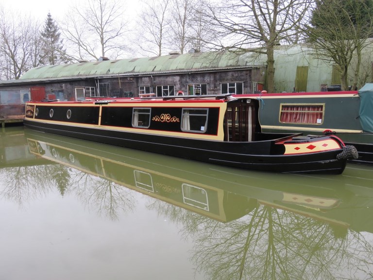 Shared narrow boat Debdale