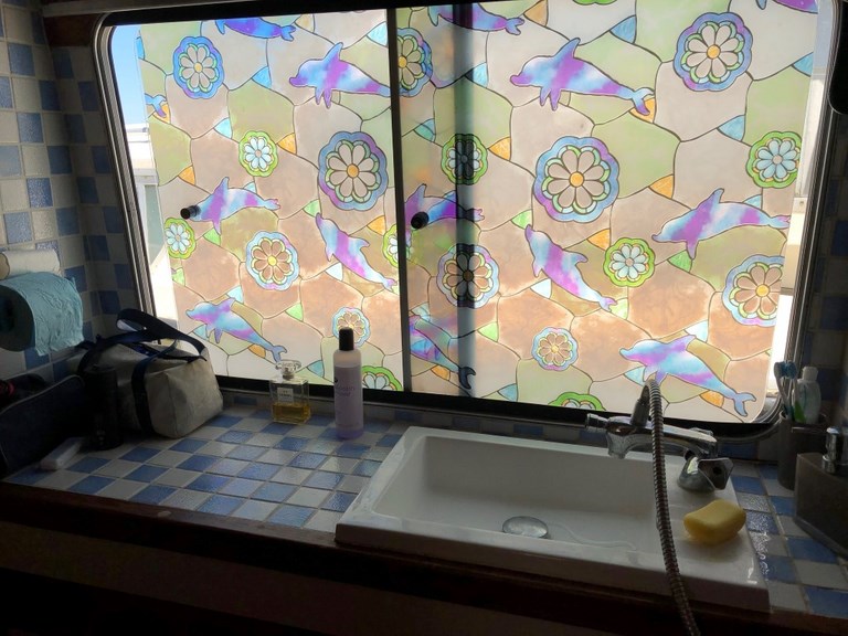 Escapade a shared boat based in France