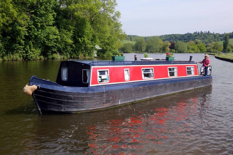 Shared narrow boat Grainne Mhaol