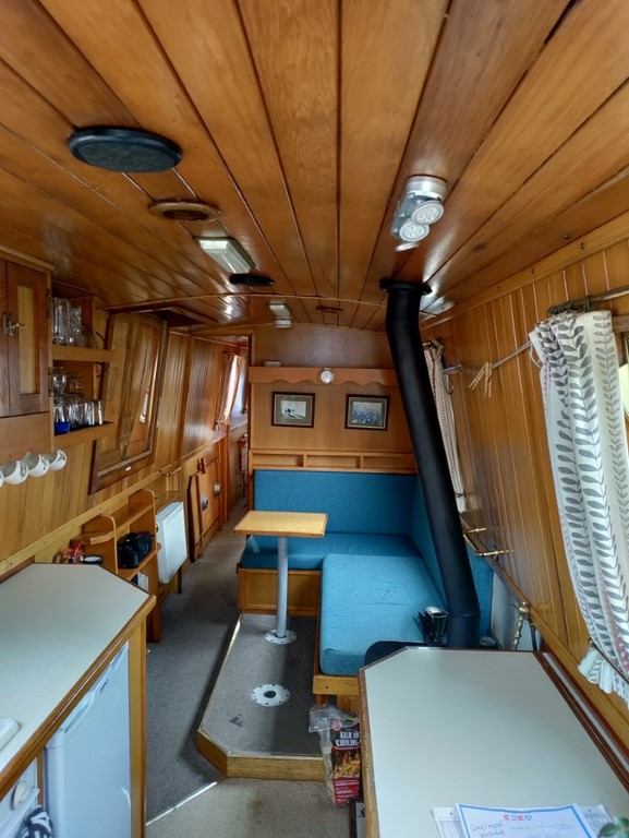 Shared narrow boat Somnia