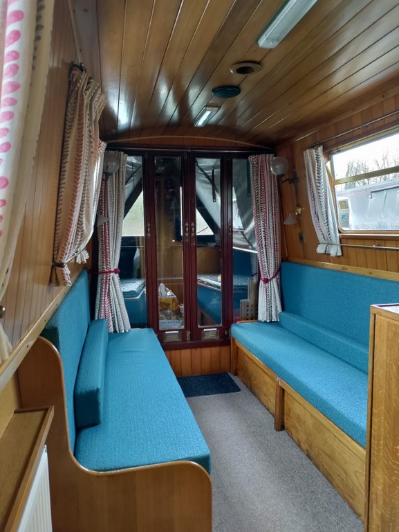 Shared narrow boat Somnia