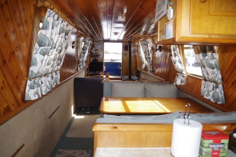 Shared narrow boat Shropshire Blue