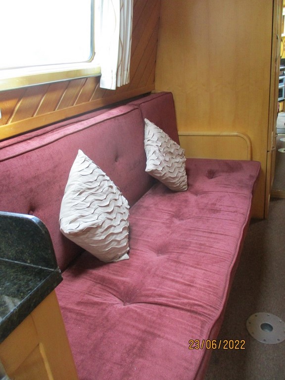 Shared narrow boat Longsdon