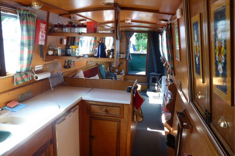 Shared narrow boat Schipperke