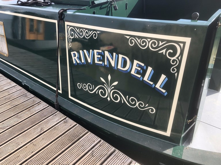 Shared narrow boat Rivendell
