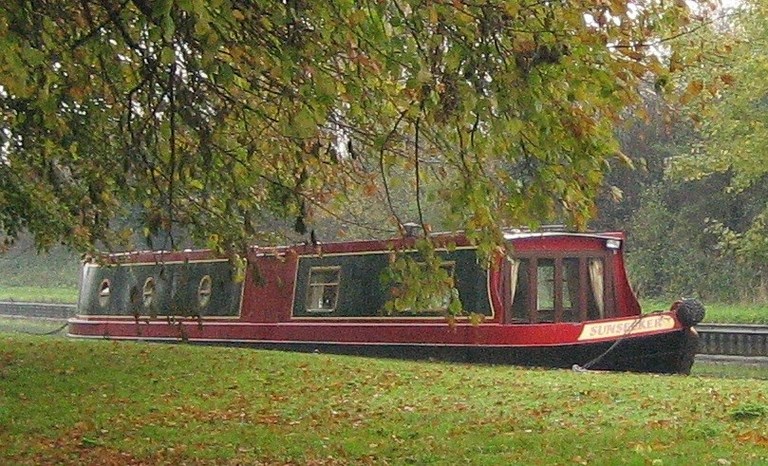 Shared narrow boat Sunseeker