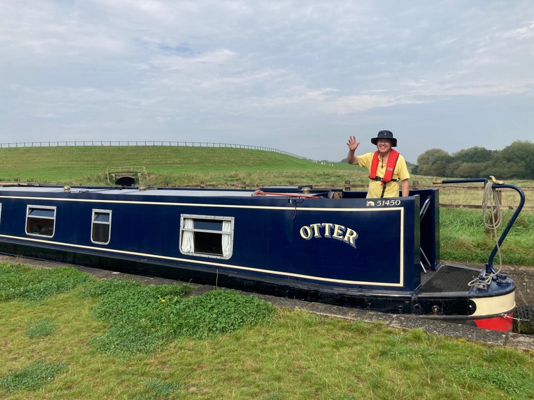 Shared narrow boat Otter