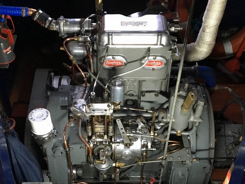 Shared narrow boat Arthur