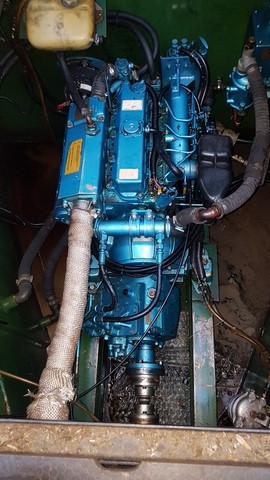 Shared narrow boat Castleber