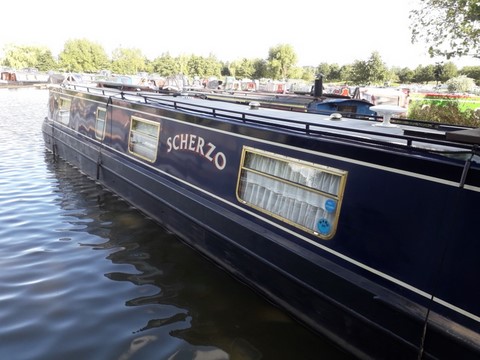 Shared narrow boat Scherzo