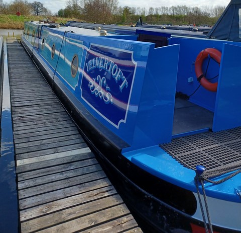 Shared narrow boat Yelvertoft