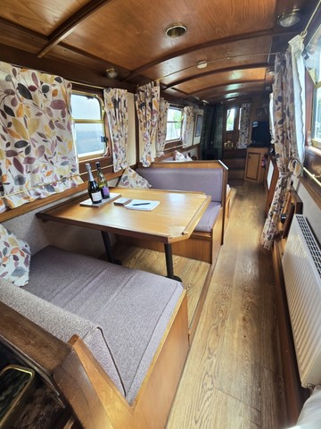 Shared narrow boat Vulcan