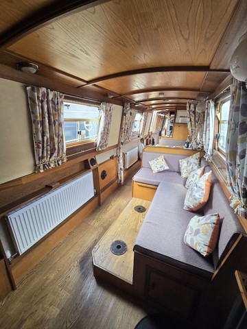Shared narrow boat Vulcan
