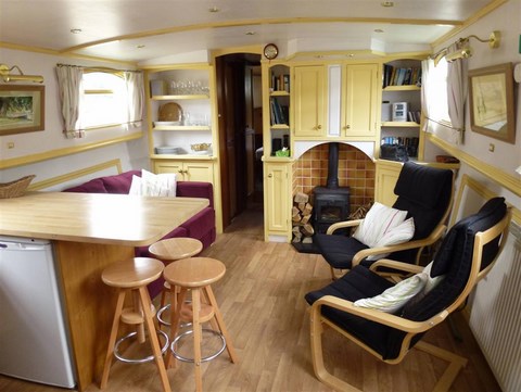 Shared Dutch Barge Decize