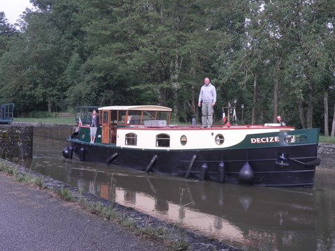 Shared Dutch Barge Decize