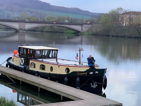 Shared Dutch Barge Dorney