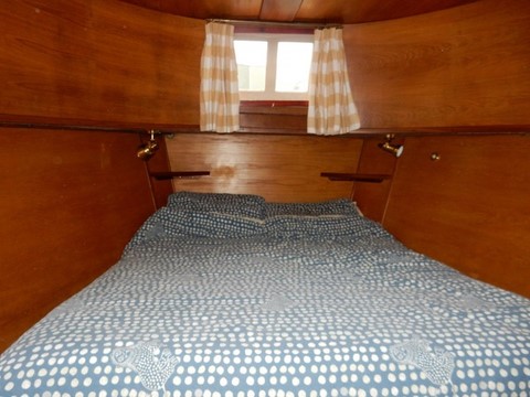 Shared Dutch Barge Dorney