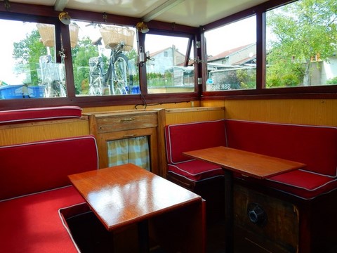 Shared Dutch Barge Dorney