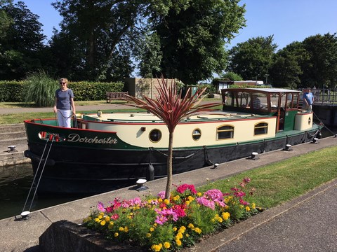 Shared Dutch Barge Dorchester