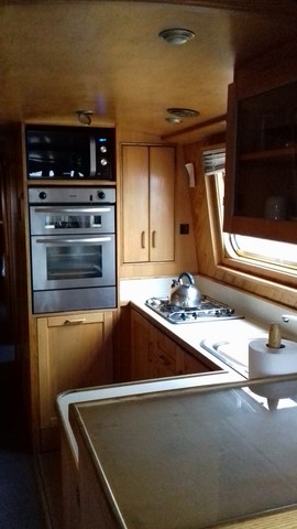 Shared narrow boat Hawksmoor