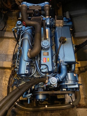 Shared cruiser Ranworth Breeze on the Norfolk Broads