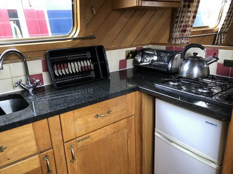 Shared narrow boat Serendipity