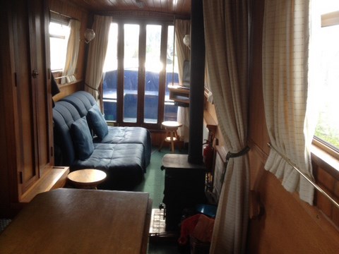 Shared narrow boat Spring Dew