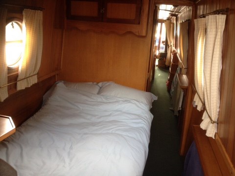 Shared narrow boat Spring Dew