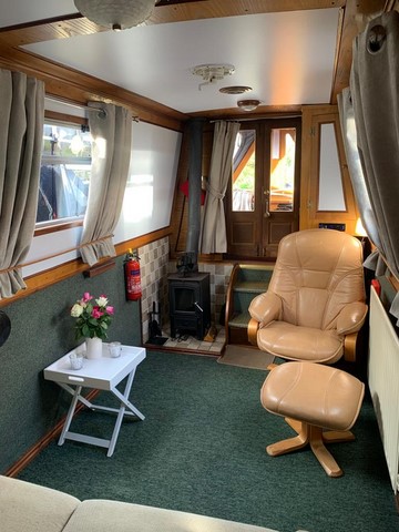 Shared narrow boat Zidon 2