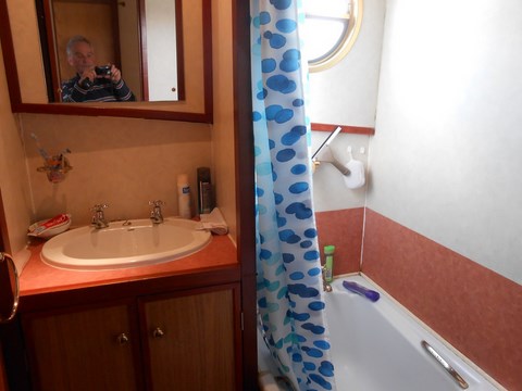 Shared Dutch Barge Dorney