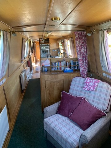 Shared narrow boat Rivendell