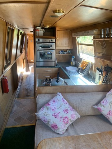 Shared narrow boat Rivendell