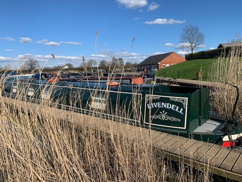 Shared narrow boat Rivendell