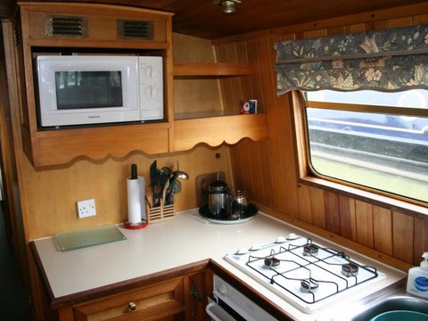 Shared narrow boat Sundowner 5