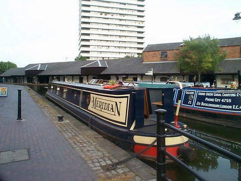 Shared narrow boat Meridian