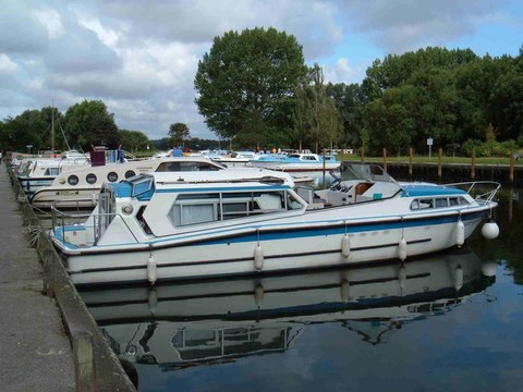 Shared Broads cruiser Moonlight Shadow