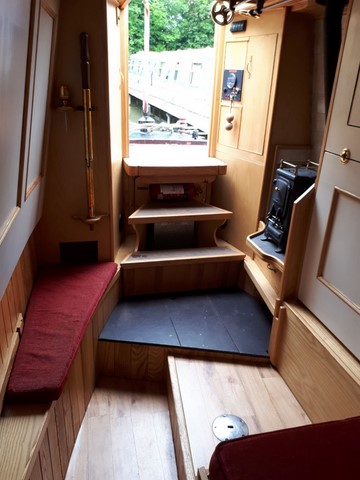 Shared narrow boat Oakmere 4