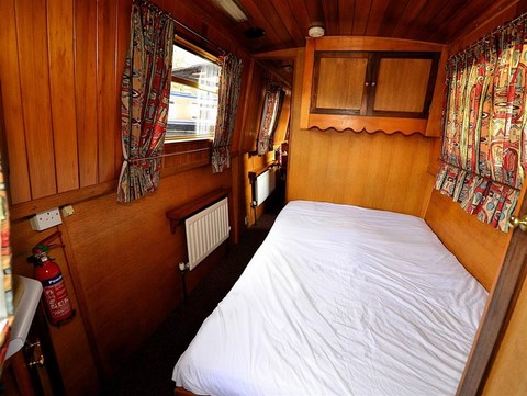 Shared narrow boat Omega