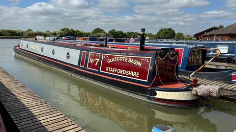 Shared narrow boat Arthur