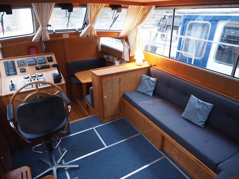 Shared steel cruiser based Blue Steel based in France