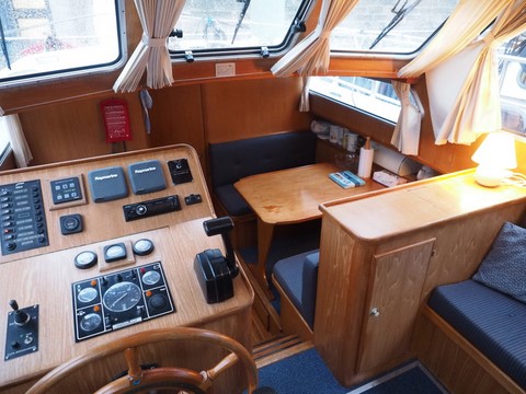 Shared steel cruiser based Blue Steel based in France