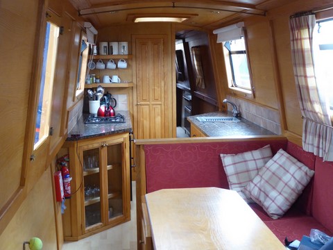 Shared narrow boat Phoenix No.1